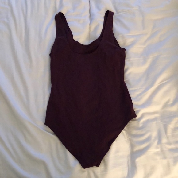 Wilfred Free Maroon Bodysuit Aritzia Size Large - Picture 2 of 3